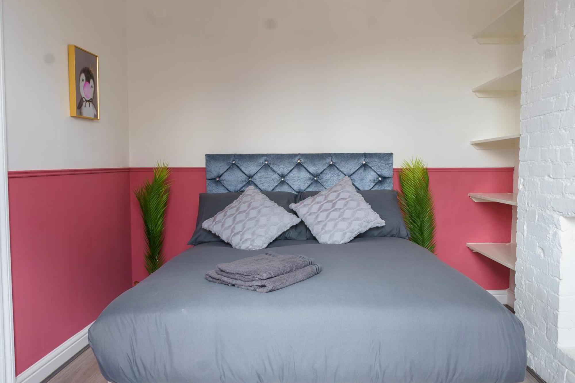 5C- Stylish Urban Retreat - Spacious 2 Bed Flat London Exterior photo