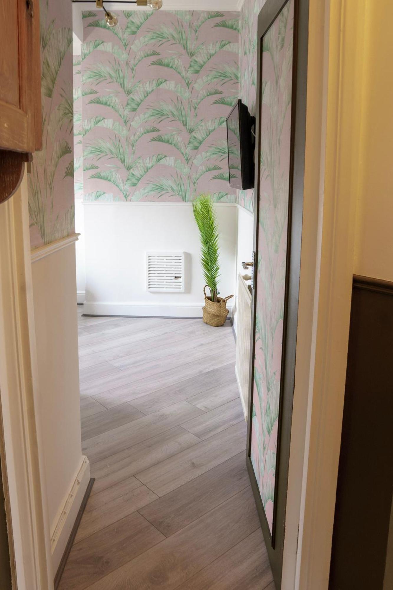 5C- Stylish Urban Retreat - Spacious 2 Bed Flat London Exterior photo