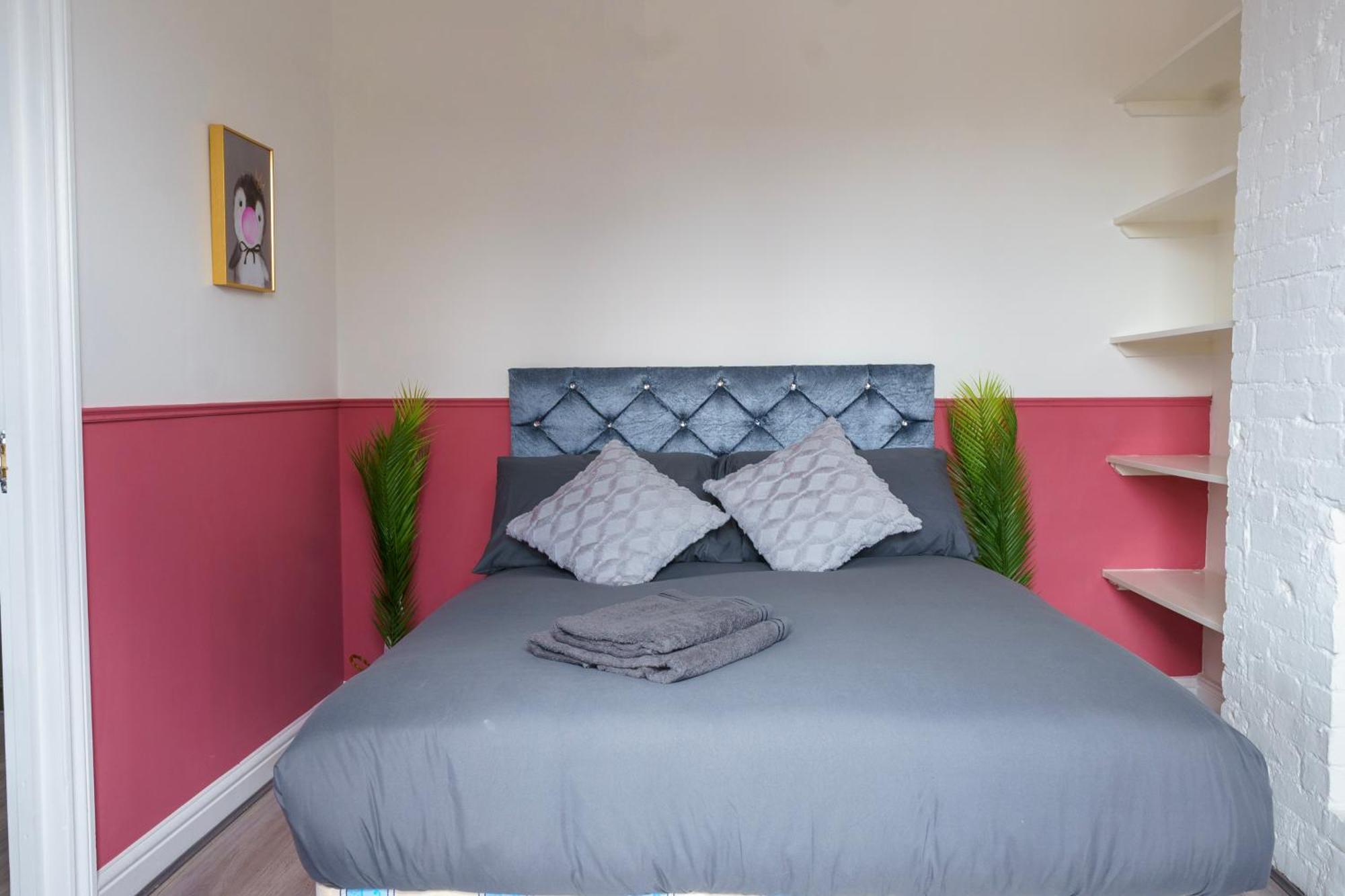 5C- Stylish Urban Retreat - Spacious 2 Bed Flat London Exterior photo