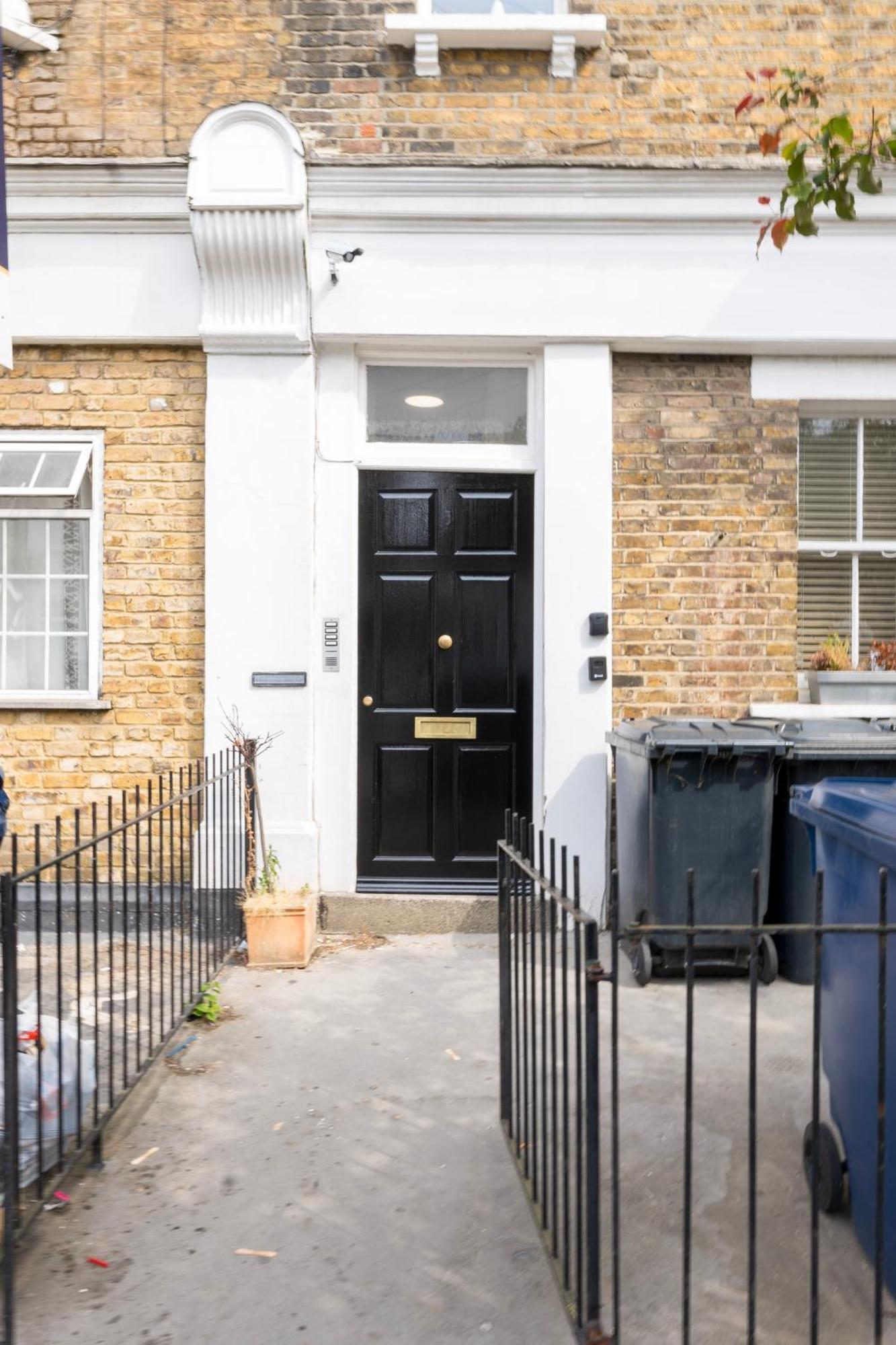 5C- Stylish Urban Retreat - Spacious 2 Bed Flat London Exterior photo